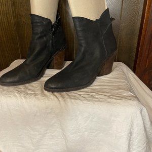 Lucky Brand Soft leather booties